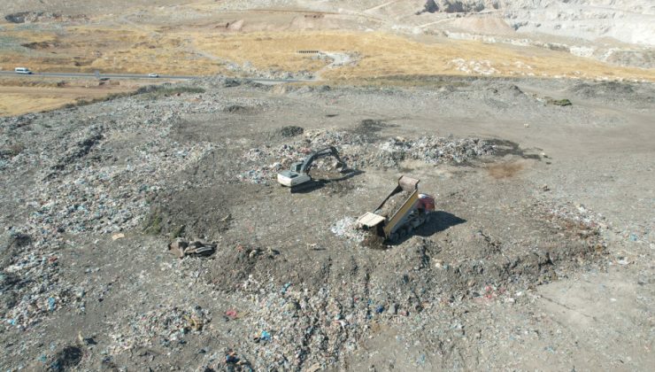 Kuzey İlçelerdeki Çöplerin Bertaraf ve Islahını Gerçekleştiriliyor
