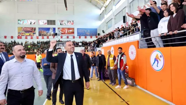 Cumhuriyet Spor Şöleni Futsal Finalinde Şampiyon Çukurova Elektrik Anadolu Lisesi