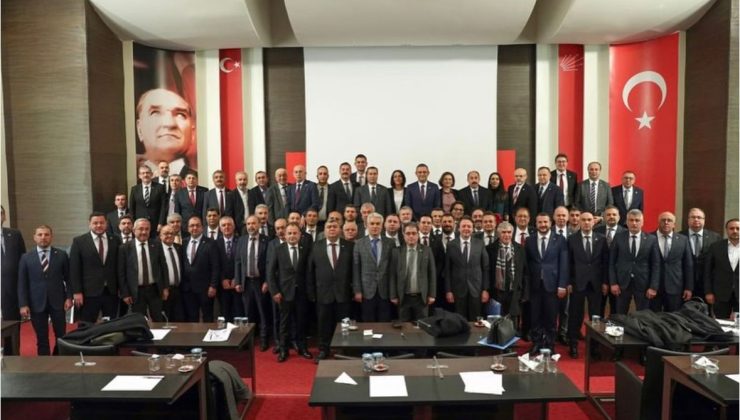 CHP’nin 81 İl Başkanı Seçimli Kurultay İstenmesi Üzerine Yazılı Bir Açıklama Yaptı
