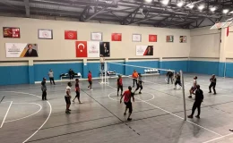 Çağlayancerit’te Öğretmenler Günü Voleybol Turnuvası