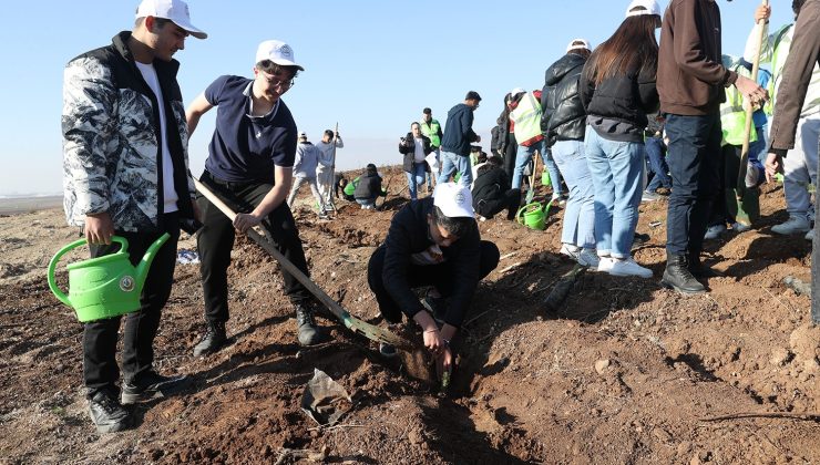 Dulkadiroğlu Belediyesi’nden Deprem Şehitleri Anısına Fidan Dikme Etkinliği