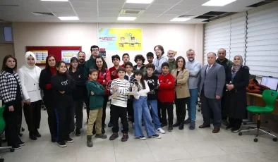 Kahramanmaraşlı Öğrenciler Robot Olimpiyatları’nda Şampiyon