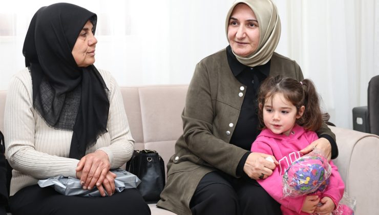 Dr. Selma Ünlüer, Pazarcık İlçesinde Depremzede Koruyucu Aileyi Ziyaret Etti