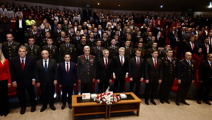 Çanakkale Zaferi’nin 110. Yıl Dönümünde Şehitlerimizi Rahmetle Anıldı