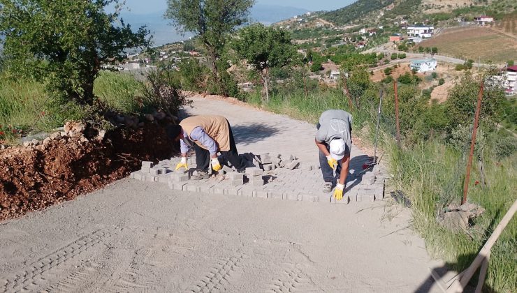 DULKADİROĞLU’NDA YOL, ASFALT VE PARKE SEFERBERLİĞİ