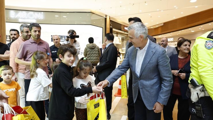 Vali Ünlüer, Trafik Haftası Etkinliğine Katıldı