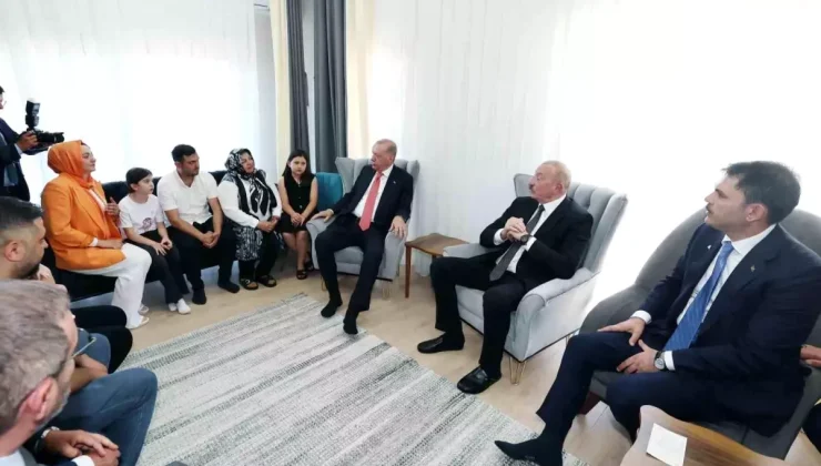 Erdoğan ve Aliyev Kahramanmaraş’ta Depremzedeleri Ziyaret Etti