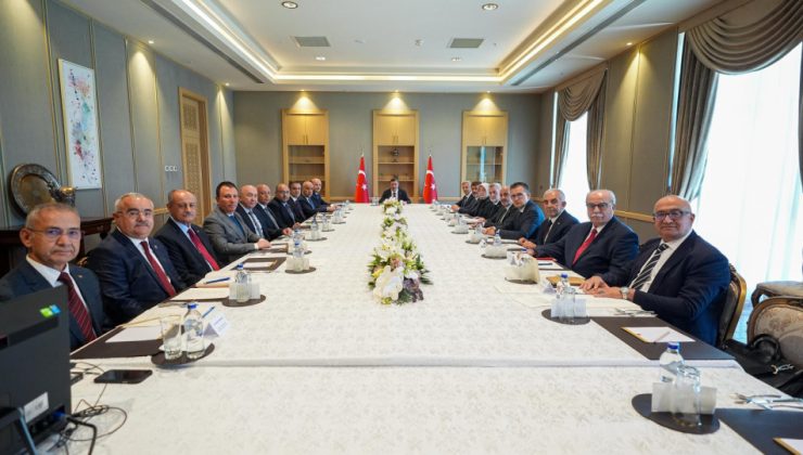 Kahramanmaraş Heyetinden Cumhurbaşkanı Yardımcısı Yılmaz’a Ziyaret