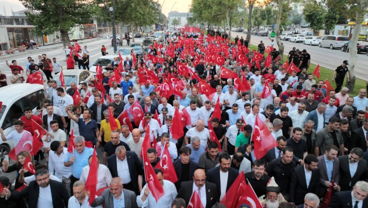 9 Yıl Önceki Ruhla; Kahramanmaraş Demokrasi ve Milli Birlik Kortejinde Buluştu