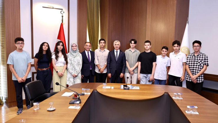 Vali Ünlüer, 2025 LGS Türkiye Birincilerini Kabul Etti