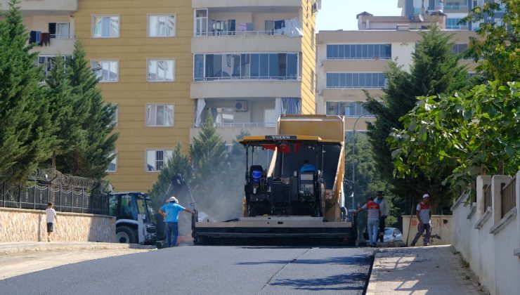 Onikişubat Belediyesi’nden Yirmiikigün Mahallesi’nde Takdir Toplayan Asfalt Çalışması