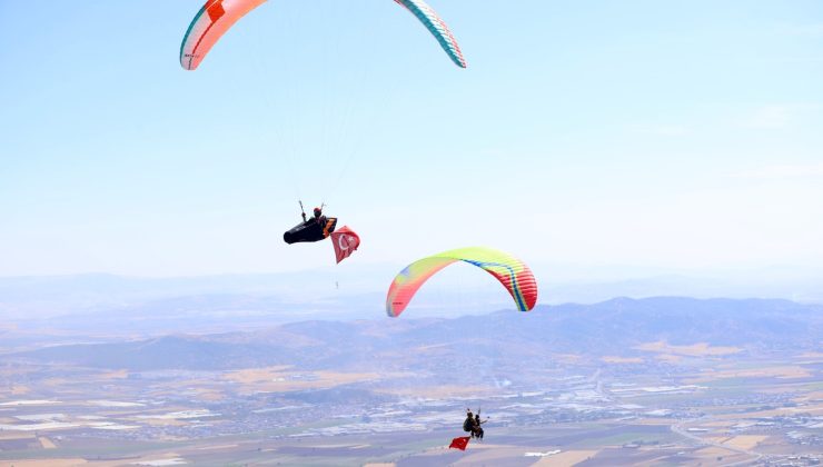 Dulkadiroğlu’nda Yamaç Paraşütü Şöleni