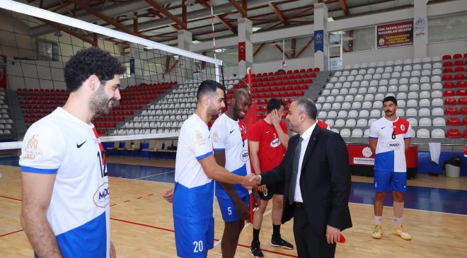 ONİKİŞUBAT BELEDİYESPOR VOLEYBOL TAKIMI, SAHAYA ÇIKIYOR