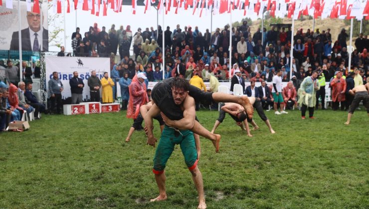 14. Geleneksel Bertiz Baydemirli Kısa Şalvar Güreş Festivali Coşkuyla Gerçekleştirildi
