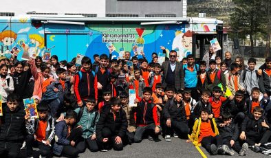 Büyükşehir’in Mobil Çocuk Kütüphanesi Kırsalda Umut ve Hayal Taşıyor