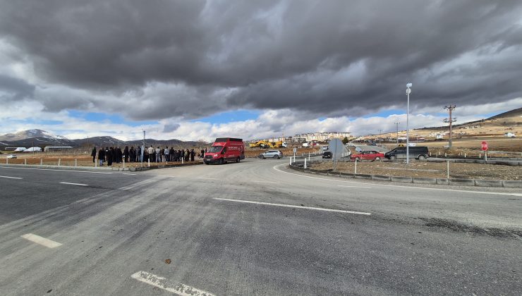 CHP’li Ünal Ateş’ten Afşin Hüyüklü Kavşağı İçin Acil Önlem Çağrısı: “Bu Nokta Ölüm Kavşağına Döndü”