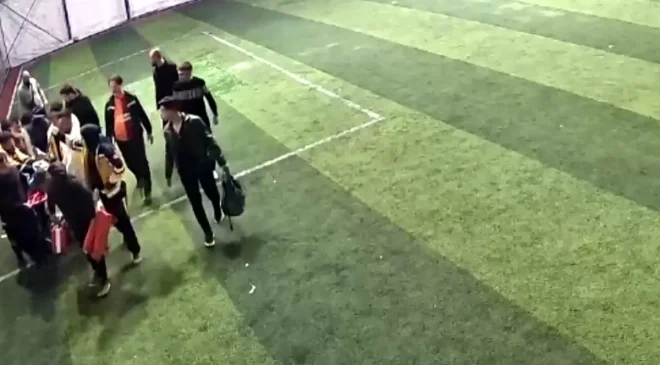 Halı Sahada Acı Olay: Göğsüne Top Çarpan 49 Yaşındaki Adam Hayatını Kaybetti