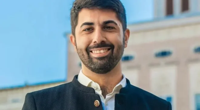 Rosenheim’da Tarihi Seçim: Türk Kökenli Abuzer Erdoğan Belediye Başkanı Seçildi