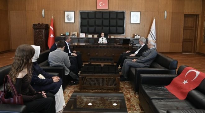 Büyükşehir’de 23 Nisan’da Anlamlı Devir Teslim