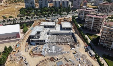 Kahramanmaraş Gençlik ve Spor Merkezi Yükseliyor: 370 Milyon TL’lik Dev Yatırımda Çalışmalar Sürüyor