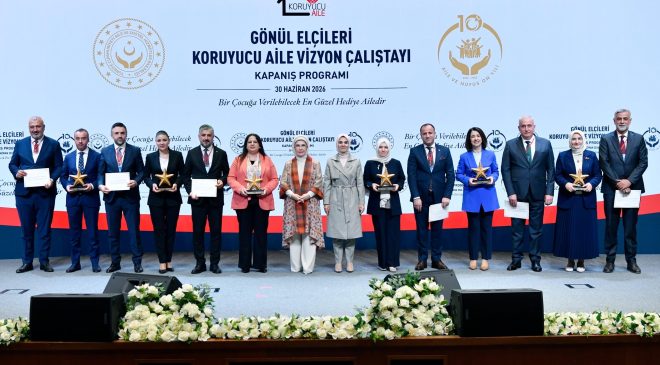 Kahramanmaraş’ın Koruyucu Aile Başarısı Ödülle Taçlandı
