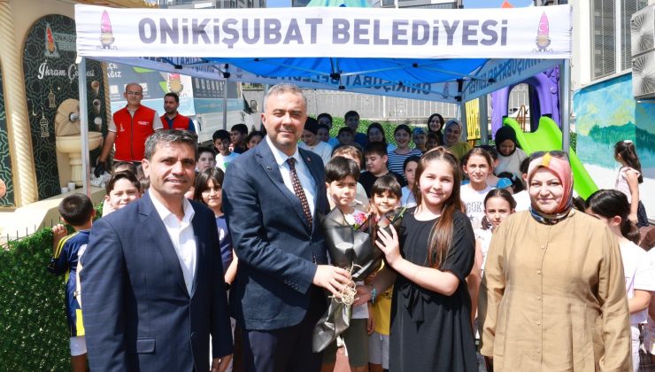 # Başkan Toptaş, Çocukların Davetini Geri Çevirmedi