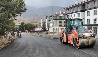 Kahramanmaraş’ta Asfalt Seferberliği Sürüyor: 280 Kilometrelik Yol Yenilendi