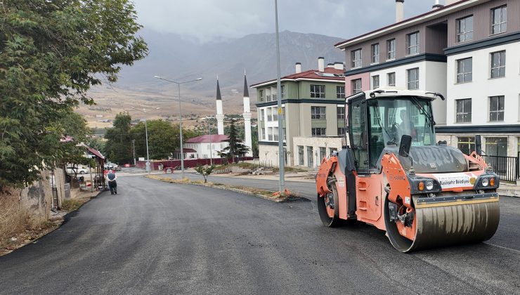 Kahramanmaraş’ta Asfalt Seferberliği Sürüyor: 280 Kilometrelik Yol Yenilendi